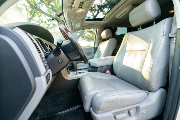 2013 Toyota Sequoia 2nd Gen - Image 4 of 7