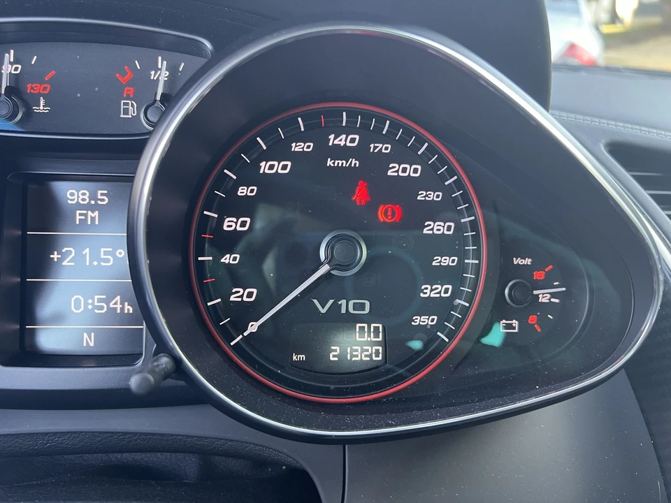 2014 Audi 42 R8 - Image 30 of 31