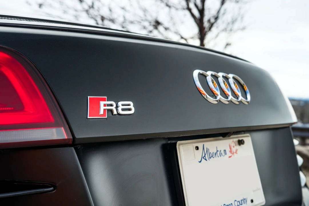 2014 Audi 42 R8 - Image 17 of 31