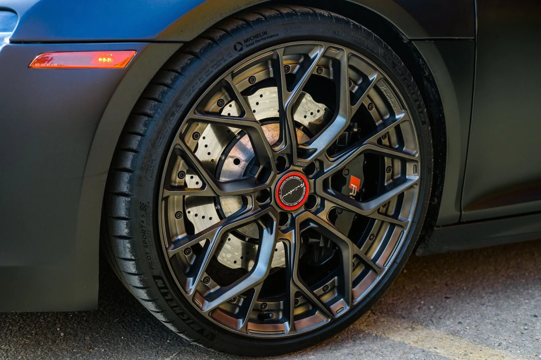 2014 Audi 42 R8 - Image 19 of 31