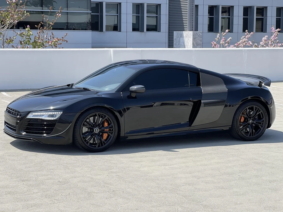2014 Audi 42 R8 - Image 2 of 31