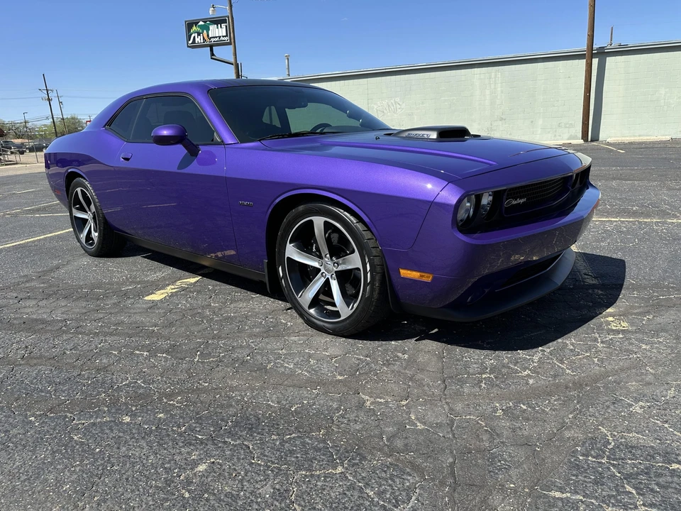 2014 Dodge Challenger 3rd Gen - Image 16 of 31