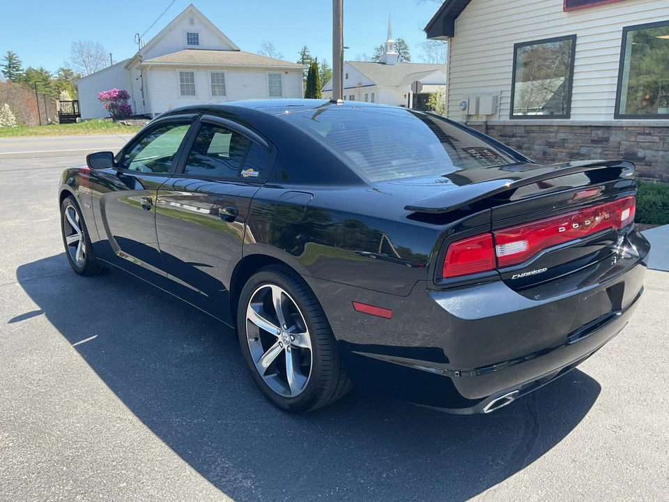 2014 Dodge Charger 6th Gen - Image 15 of 31