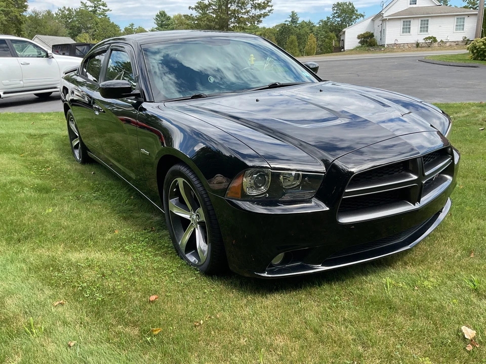 2014 Dodge Charger 6th Gen - Image 4 of 31
