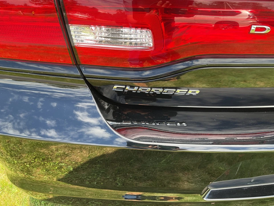 2014 Dodge Charger 6th Gen - Image 24 of 31