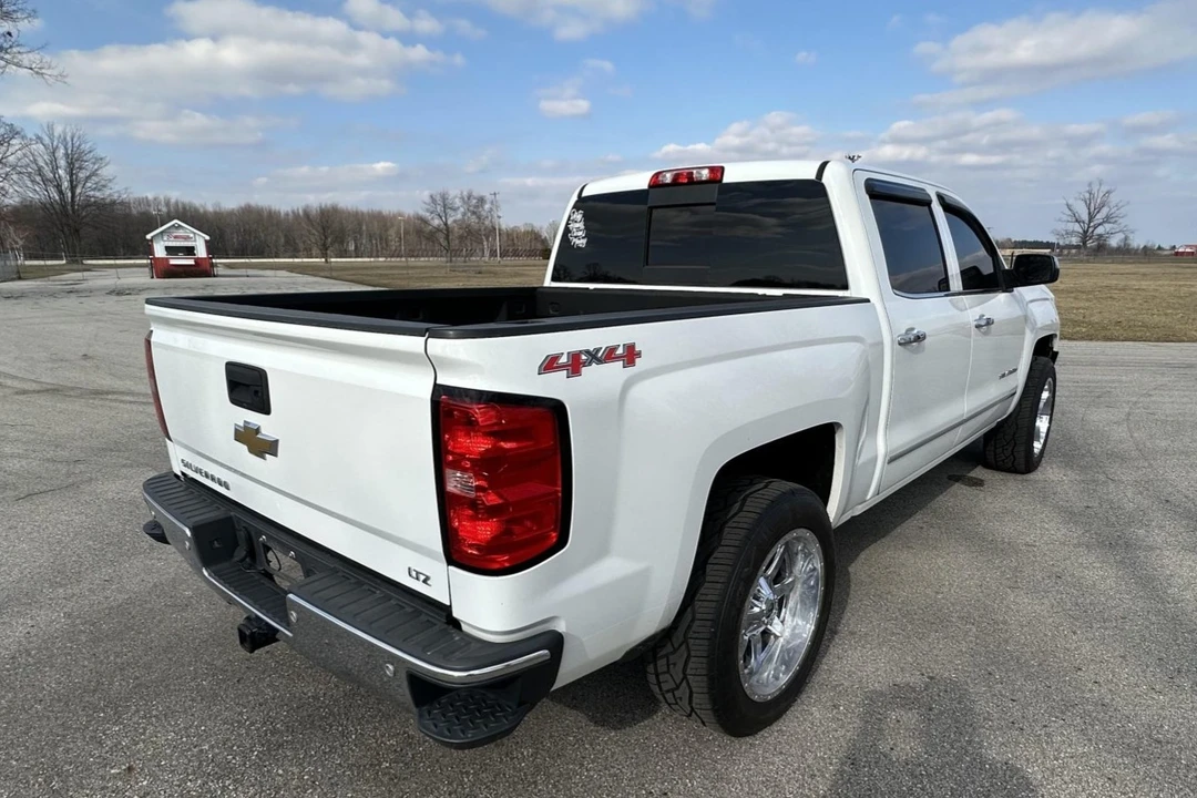 2015 Chevrolet Silverado 3rd Gen - Image 2 of 8