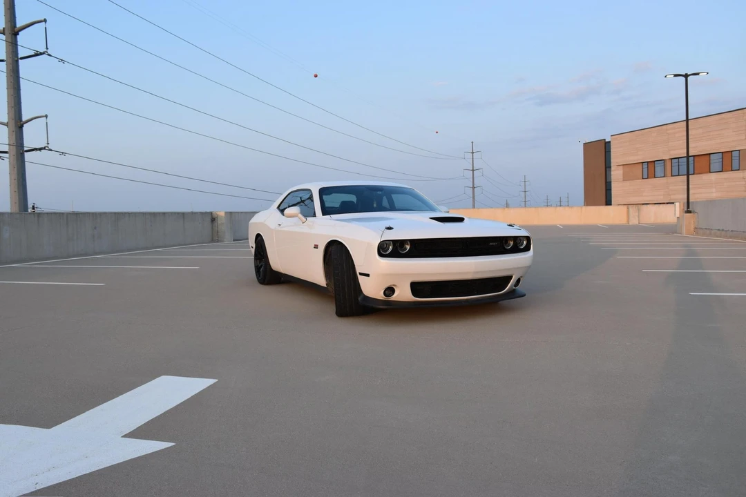 2015 Dodge Challenger SRT8 & 392 3rd Gen - Image 4 of 31