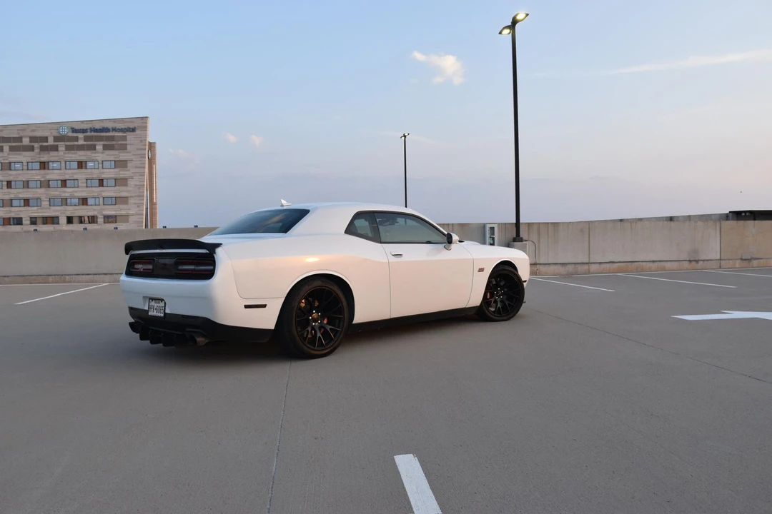 2015 Dodge Challenger SRT8 & 392 3rd Gen - Image 15 of 31
