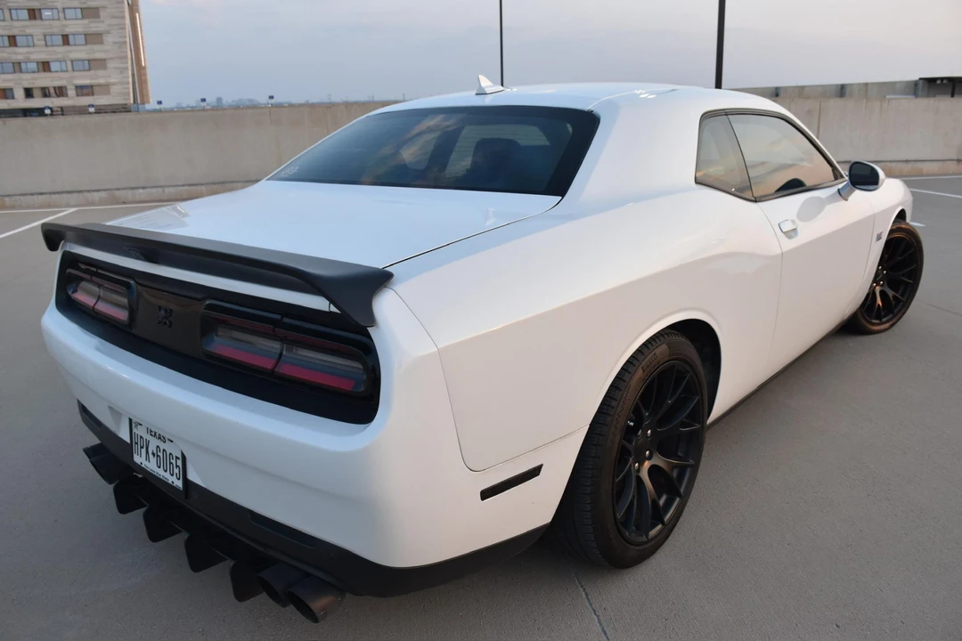 2015 Dodge Challenger SRT8 & 392 3rd Gen - Image 25 of 31