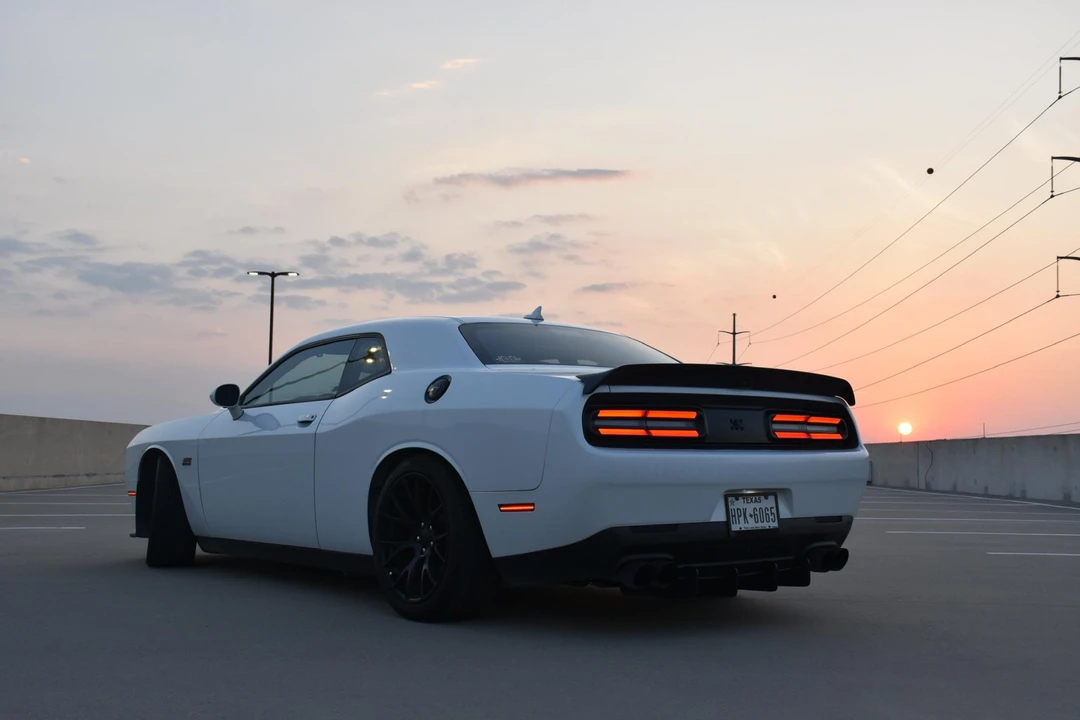 2015 Dodge Challenger SRT8 & 392 3rd Gen - Image 24 of 31