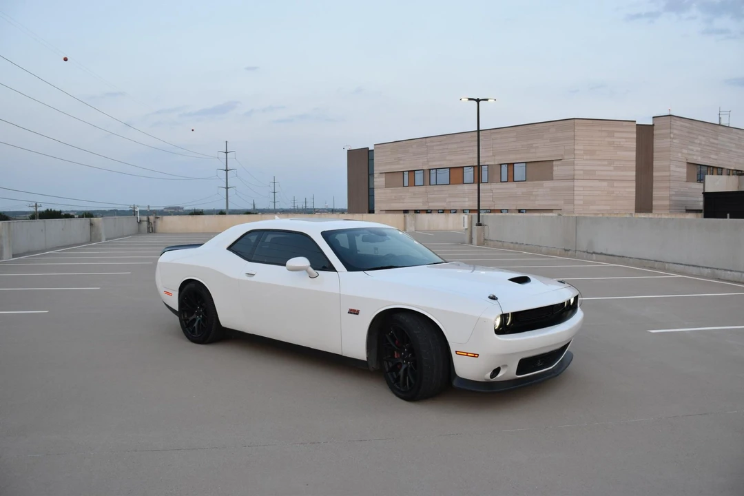 2015 Dodge Challenger SRT8 & 392 3rd Gen - Image 18 of 31
