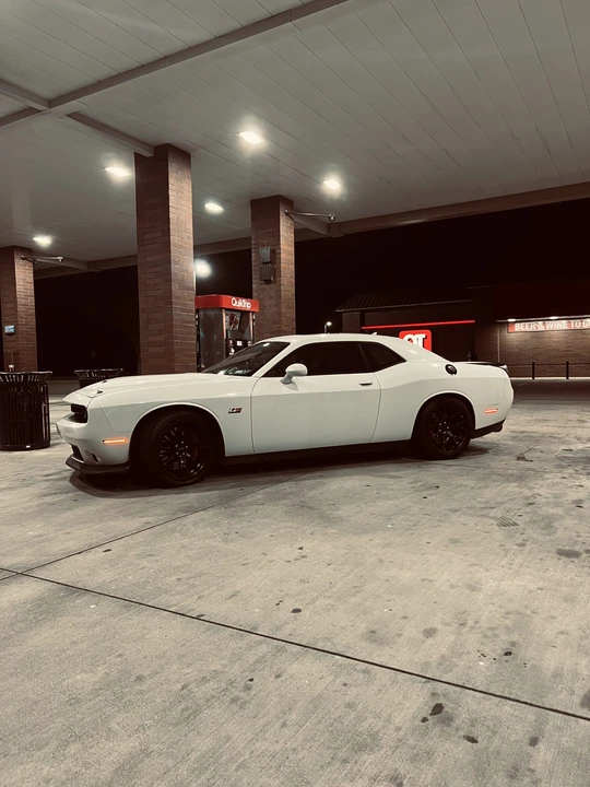 2015 Dodge Challenger SRT8 & 392 3rd Gen - Image 29 of 31