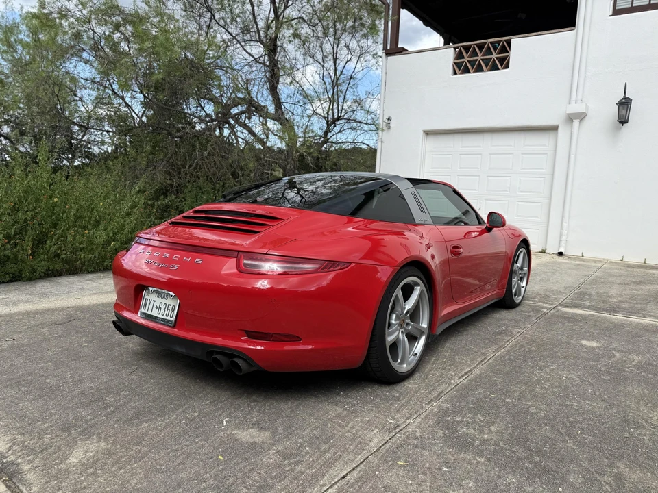 2015 Porsche 991 Carrera 4S - Image 13 of 31