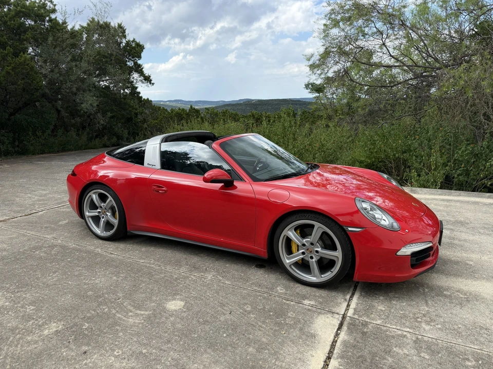 2015 Porsche 991 Carrera 4S - Image 18 of 31