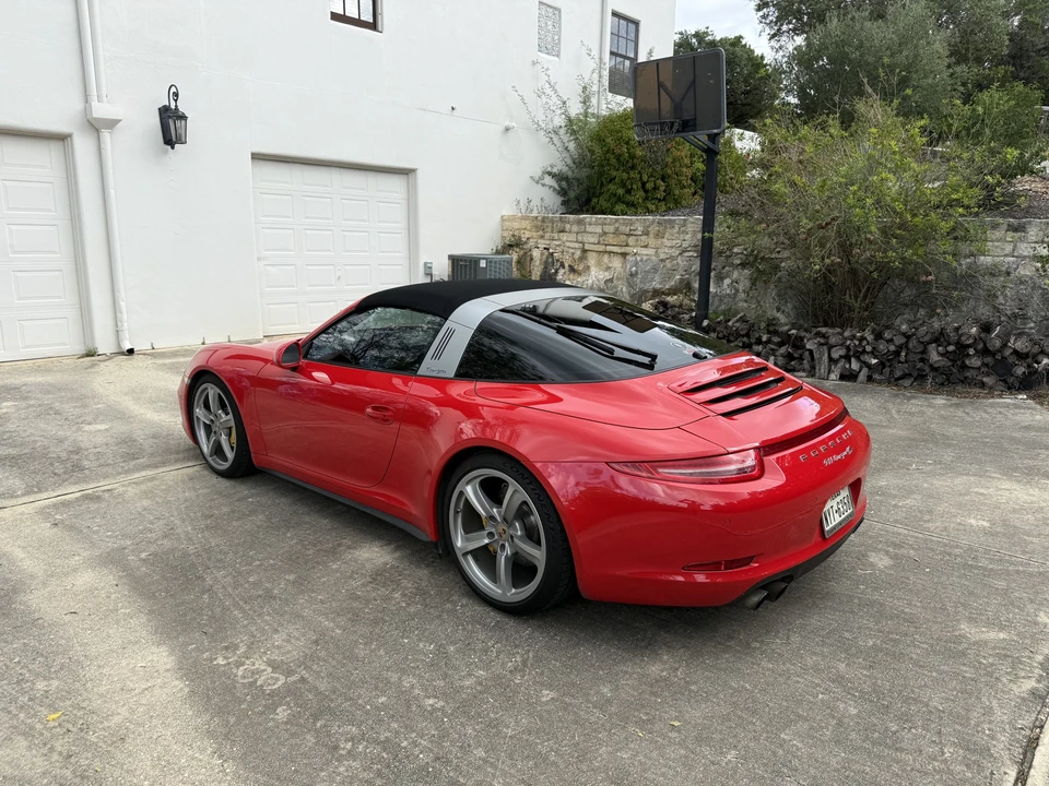 2015 Porsche 991 Carrera 4S - Image 8 of 31