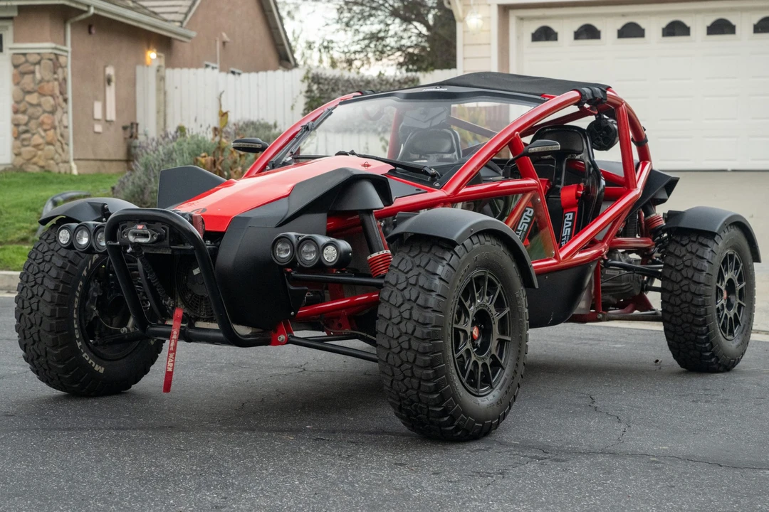 2016 Ariel - Image 2 of 31