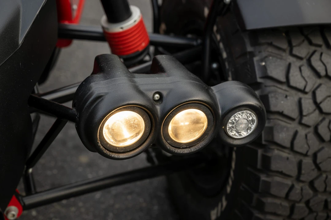 2016 Ariel - Image 11 of 31