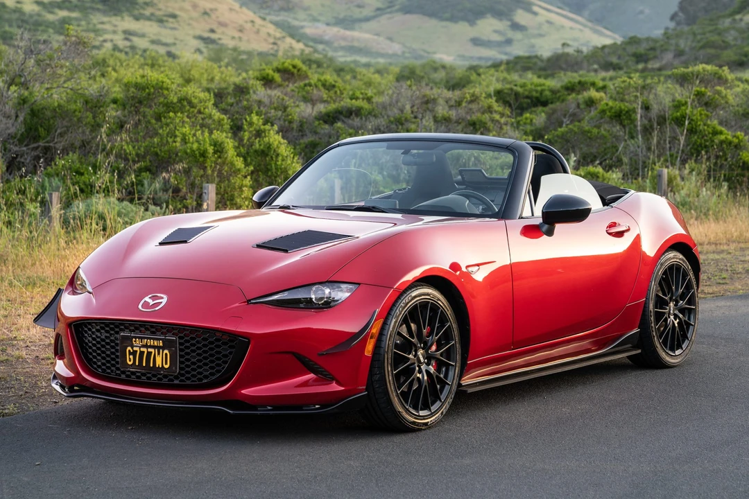 2016 Mazda ND MX-5 Miata - Image 2 of 31