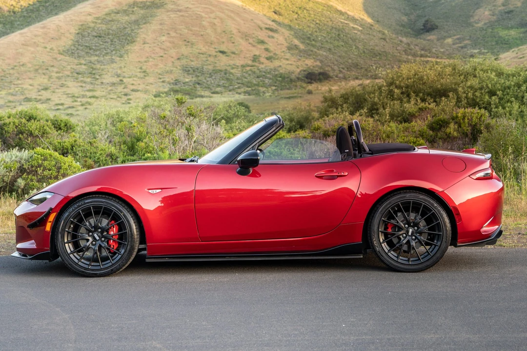 2016 Mazda ND MX-5 Miata - Image 8 of 31