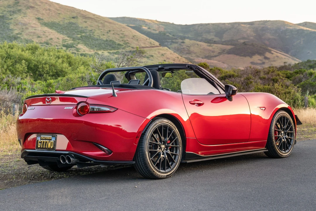 2016 Mazda ND MX-5 Miata - Image 5 of 31