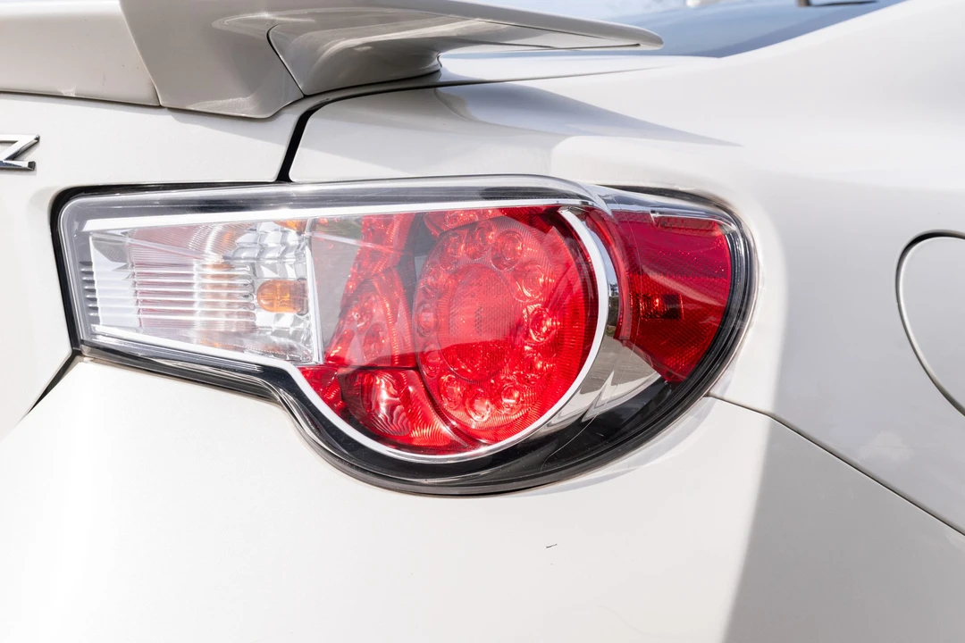 2016 Subaru BRZ 1st Gen - Image 19 of 31