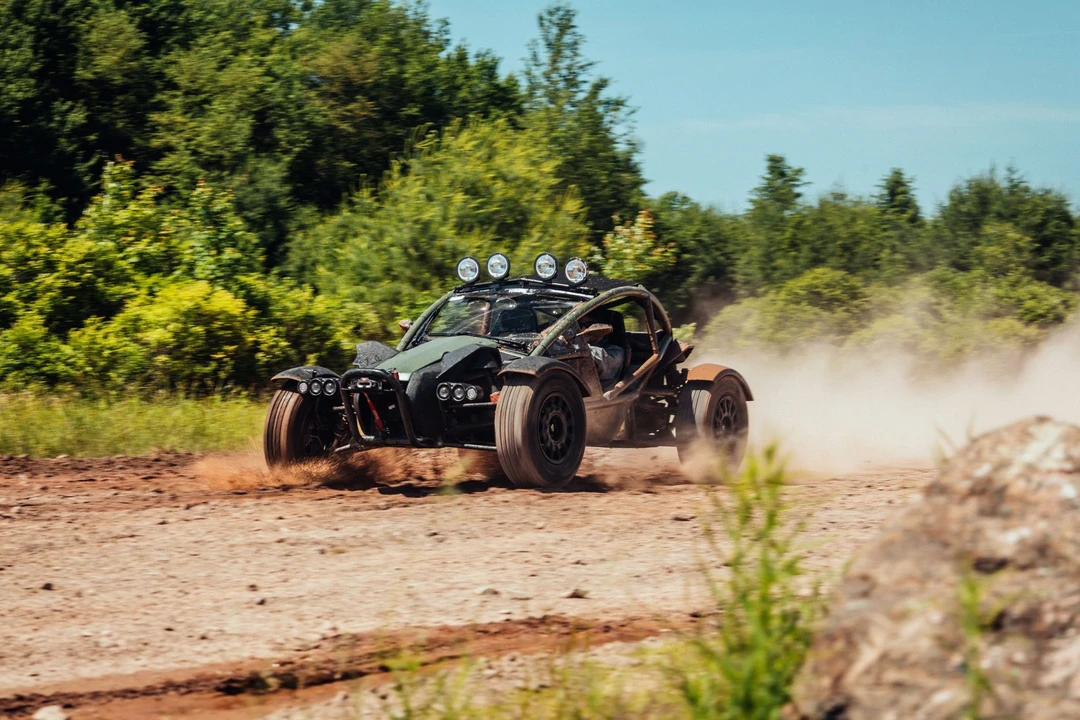2017 Ariel - Image 15 of 31