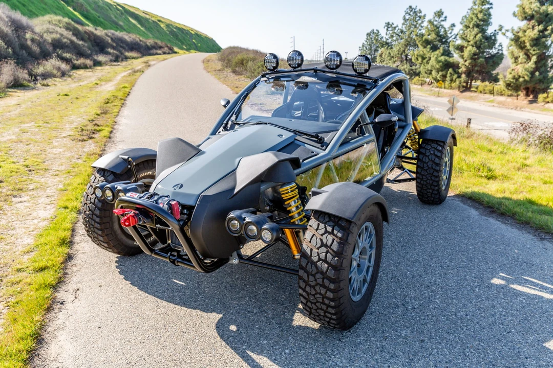 2017 Ariel - Image 3 of 31