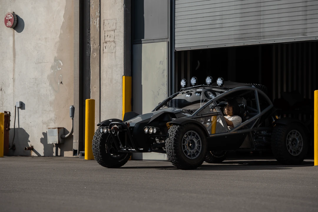 2017 Ariel - Image 3 of 31
