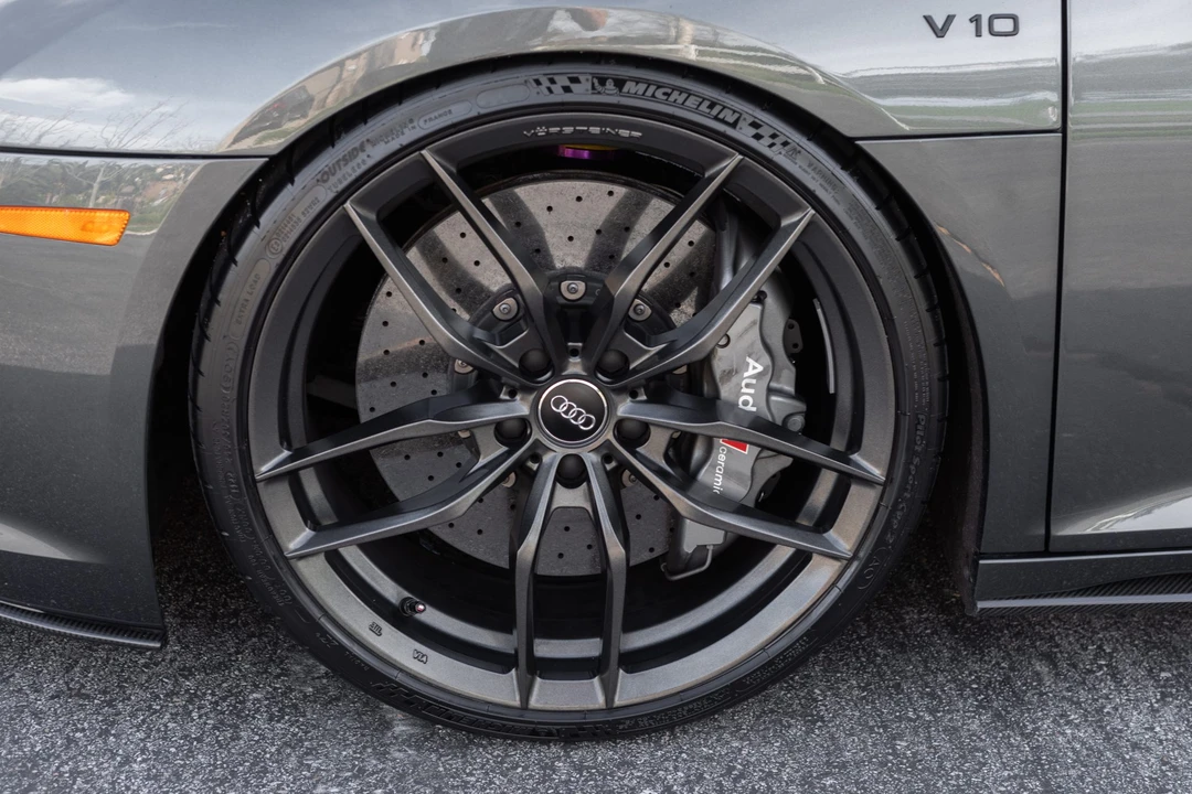 2017 Audi 4S R8 - Image 26 of 31