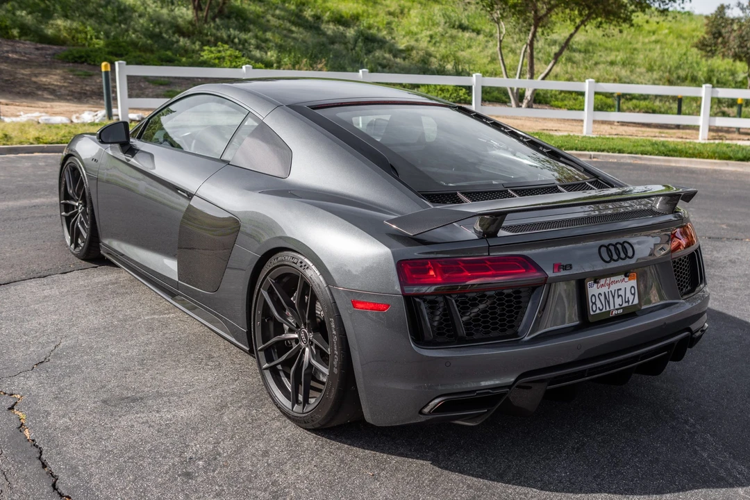 2017 Audi 4S R8 - Image 7 of 31