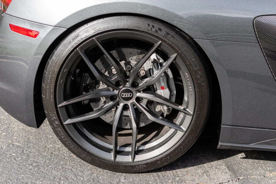 2017 Audi 4S R8 - Image 24 of 31