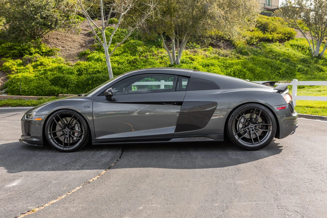 2017 Audi 4S R8 - Image 8 of 31