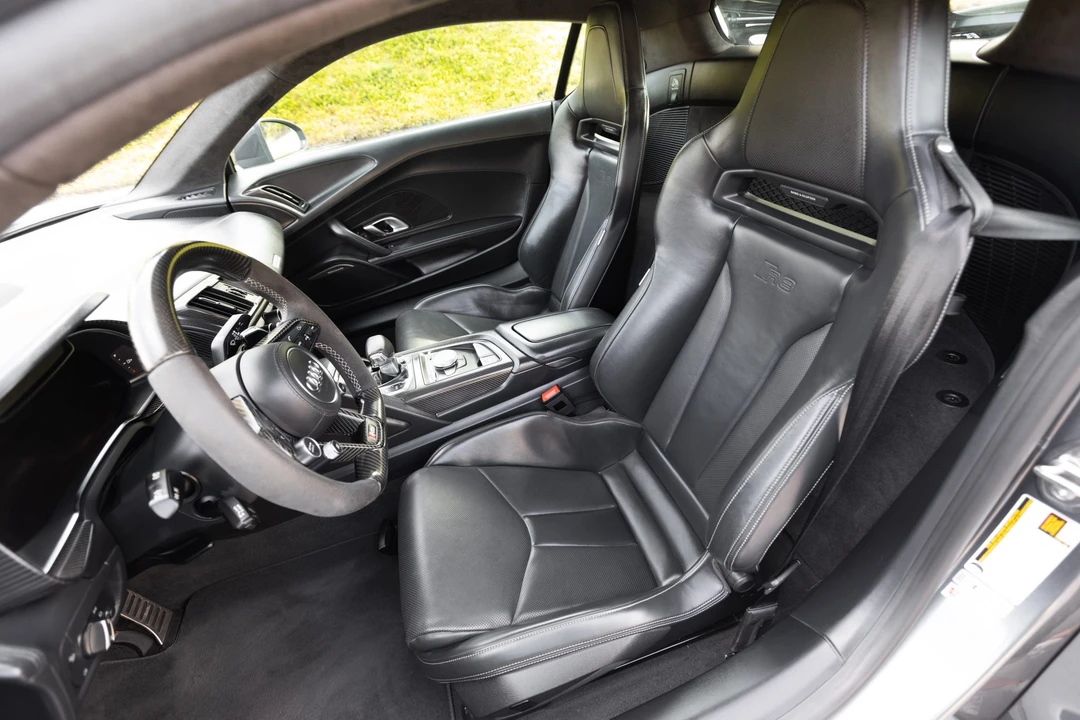 2017 Audi 4S R8 - Image 30 of 31
