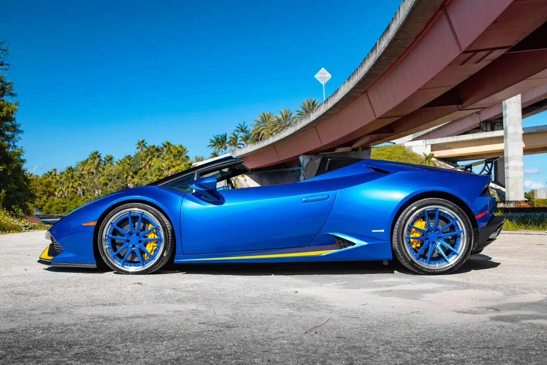 2017 Lamborghini Huracan LP610-4 - Image 2 of 31