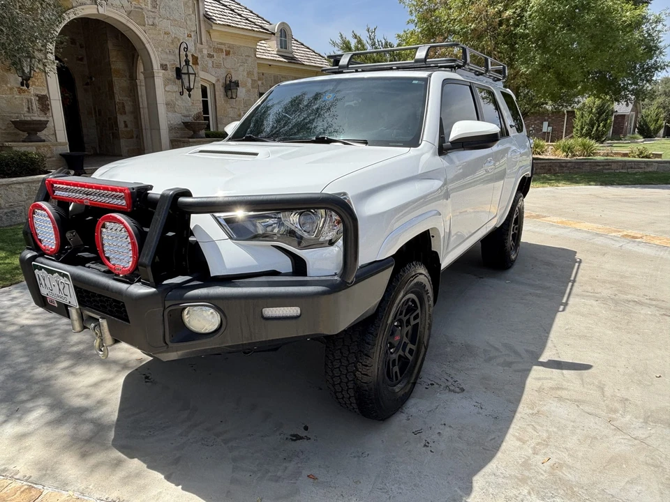2017 Toyota 4Runner 5th Gen - Image 3 of 31