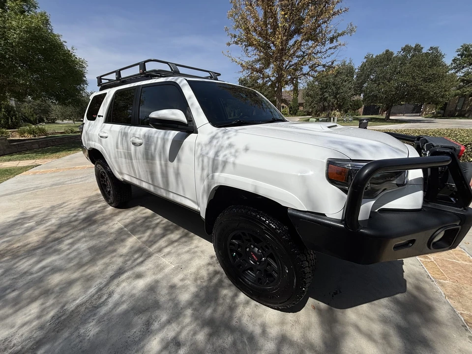 2017 Toyota 4Runner 5th Gen - Image 6 of 31