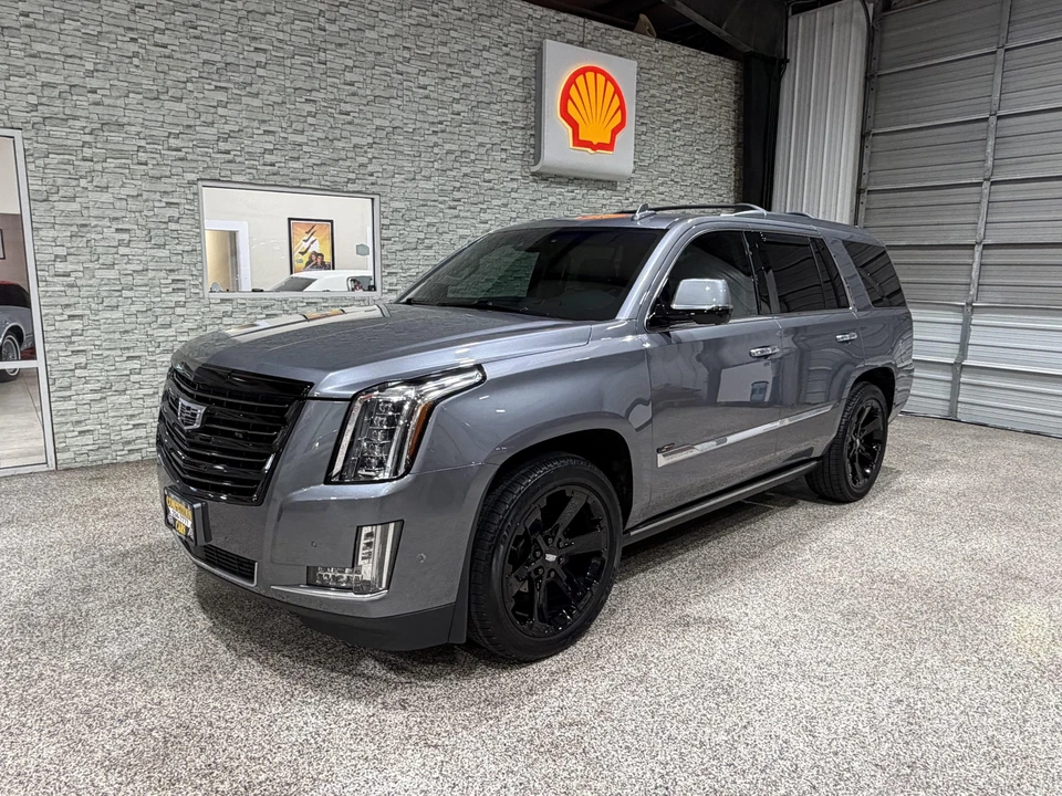 2018 Cadillac Escalade 4th Gen - Image 3 of 31