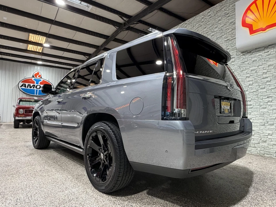 2018 Cadillac Escalade 4th Gen - Image 10 of 31