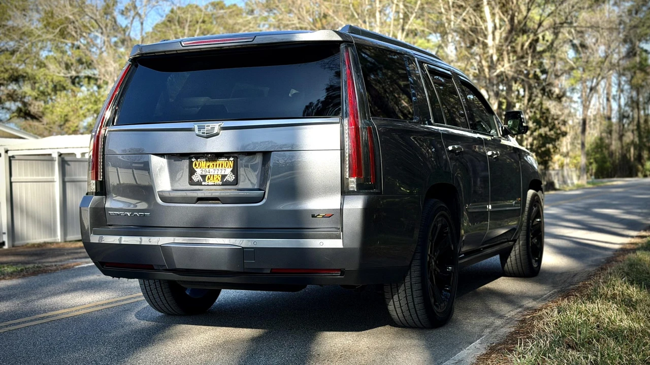 2018 Cadillac Escalade 4th Gen - Image 14 of 31
