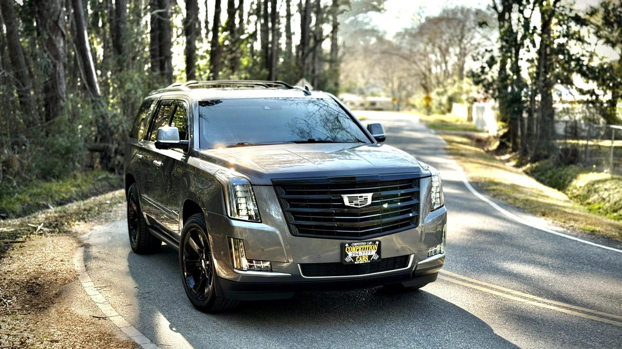 2018 Cadillac Escalade 4th Gen - Image 11 of 31