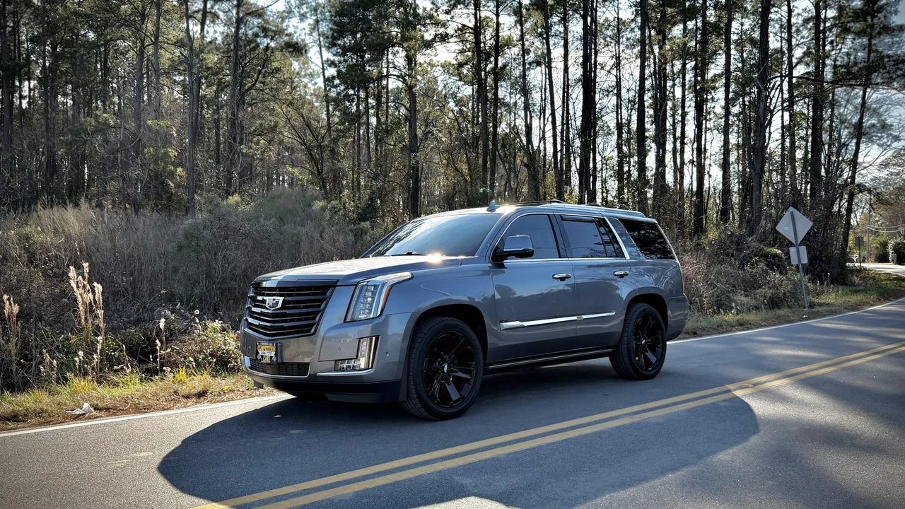 2018 Cadillac Escalade 4th Gen - Image 4 of 31