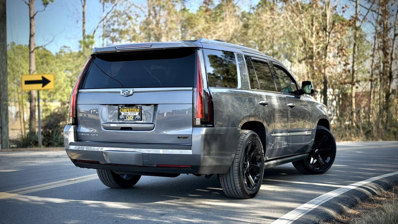 2018 Cadillac Escalade 4th Gen - Image 13 of 31
