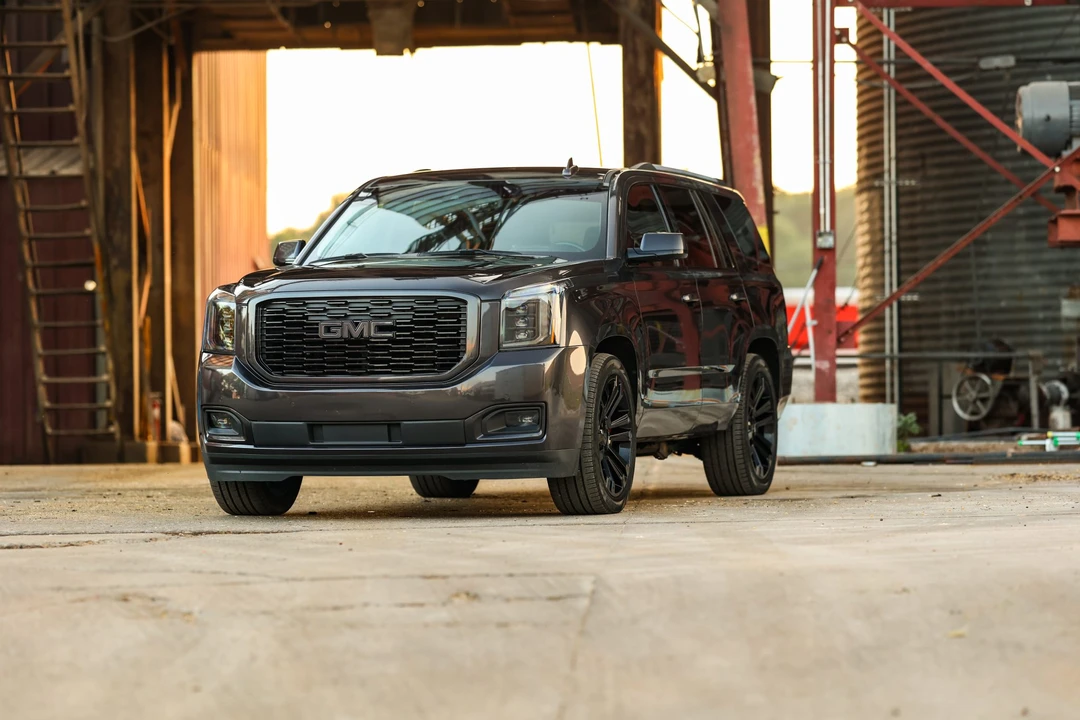 2018 GMC Yukon 4th Gen - Image 2 of 31