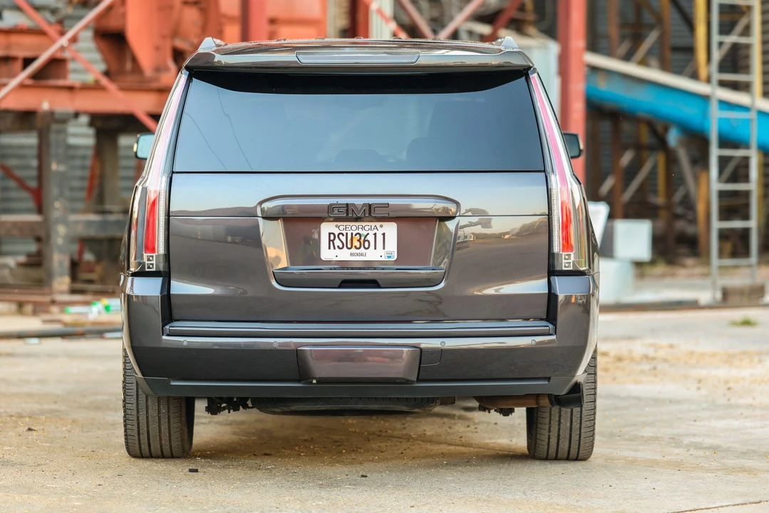 2018 GMC Yukon 4th Gen - Image 29 of 31