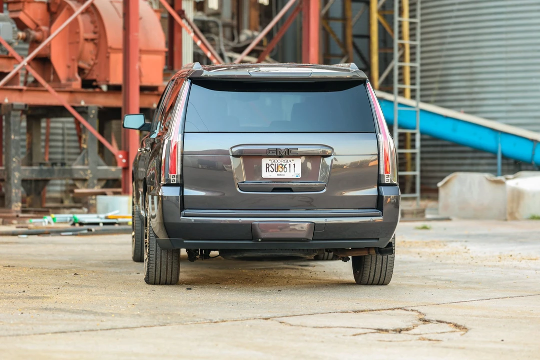 2018 GMC Yukon 4th Gen - Image 30 of 31