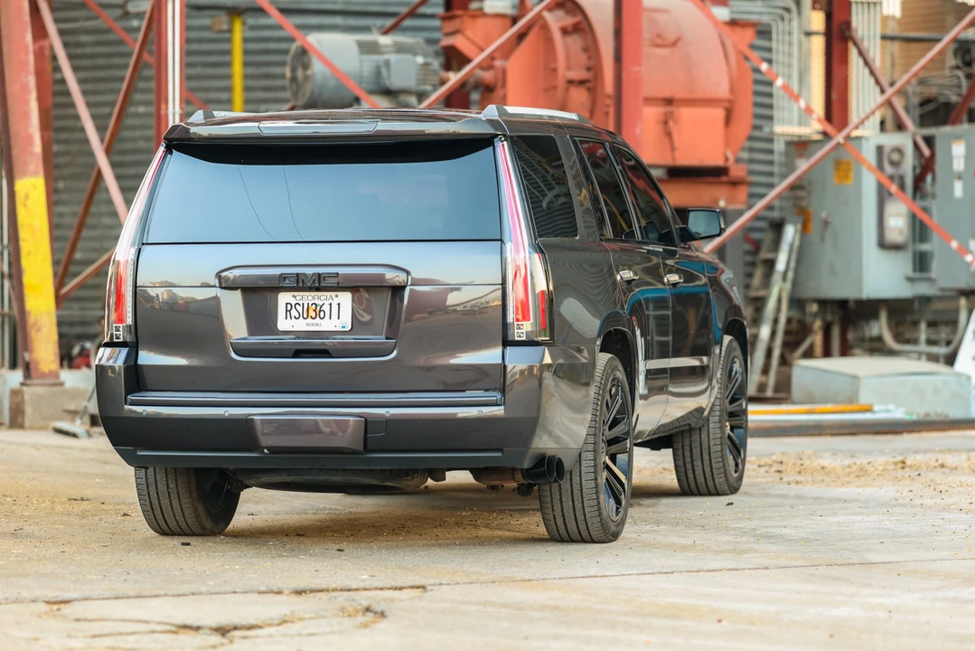 2018 GMC Yukon 4th Gen - Image 26 of 31