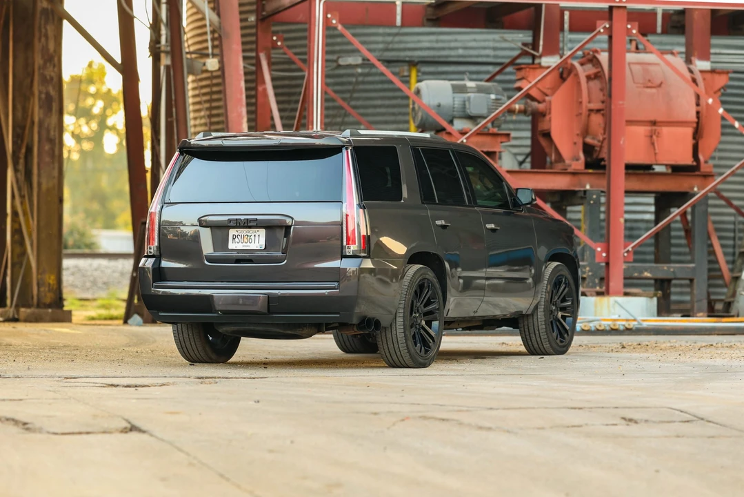 2018 GMC Yukon 4th Gen - Image 24 of 31