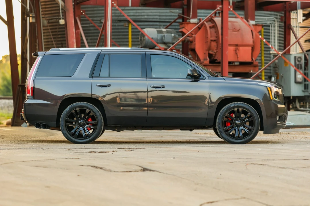 2018 GMC Yukon 4th Gen - Image 19 of 31