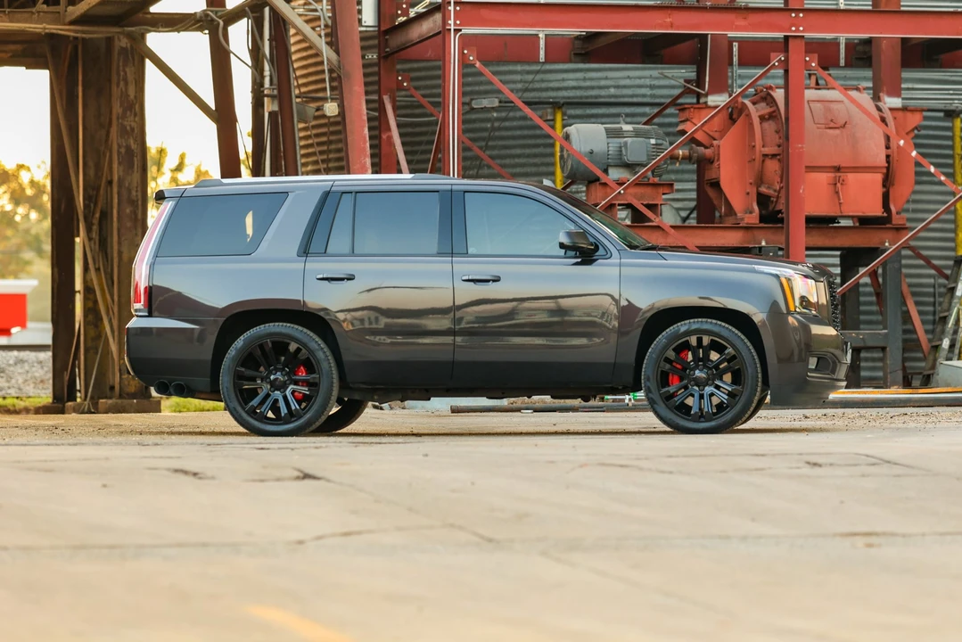 2018 GMC Yukon 4th Gen - Image 17 of 31