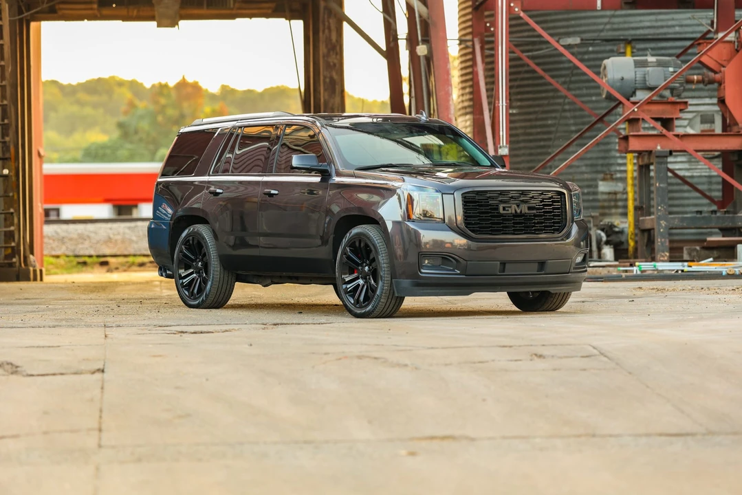 2018 GMC Yukon 4th Gen - Image 14 of 31